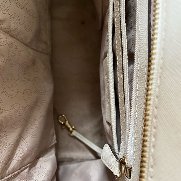 Authentic Michael Kors Handbag - Picture 10 of 13